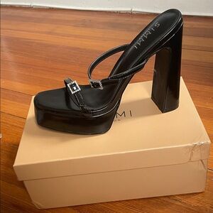Simmi London Maura Black Y2K Style Crystal Buckle Block Heel Sandals 5.5” sz 7